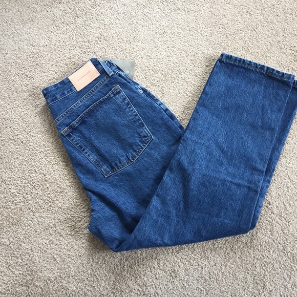 Everlane The Curvy ’90s Cheeky Straight Jeans - Picture 8 of 10